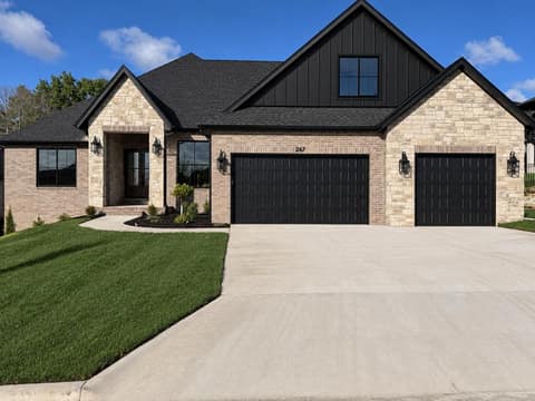 Front of 267 S Cherry Court, Springfield, MO 65802