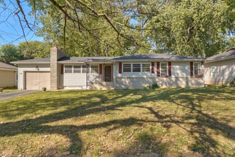 Front of 1933 E Wayland Street, Springfield, MO 65804