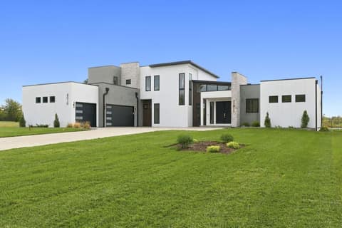 Front of 4010 E Dunrobin Drive, Springfield, MO 65809