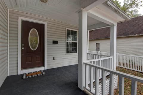 Front porch at 2216 N Taylor Avenue, Springfield, MO 65803