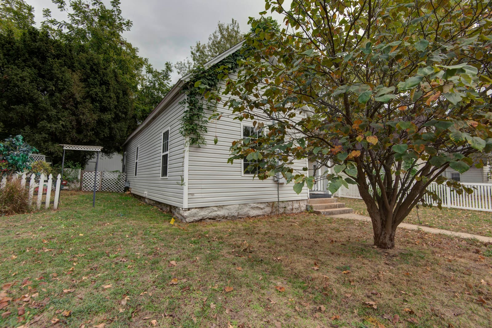 Front of house 4 at 2216 N Taylor Avenue, Springfield, MO 65803