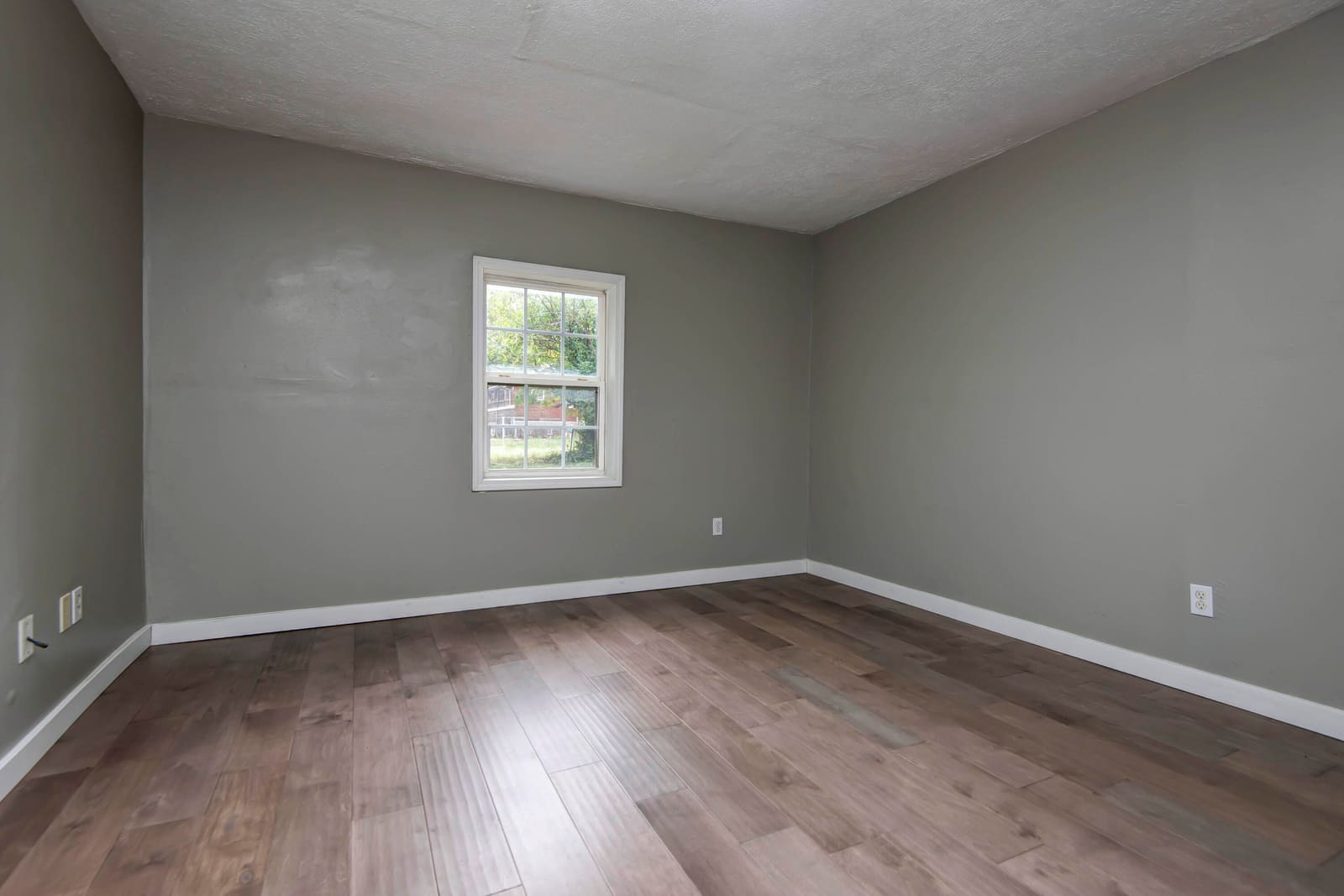 Bedroom 3 - Back by kitchen at 2216 N Taylor Avenue, Springfield, MO 65803