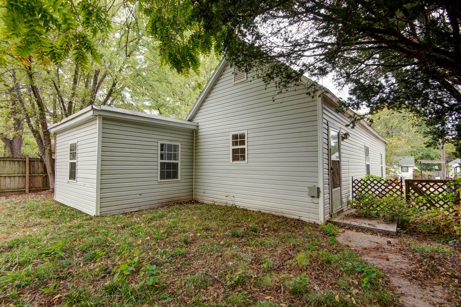 Back of house 2 at 2216 N Taylor Avenue, Springfield, MO 65803