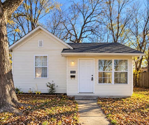 Front of 752 S Newton Avenue, Springfield, MO 65806