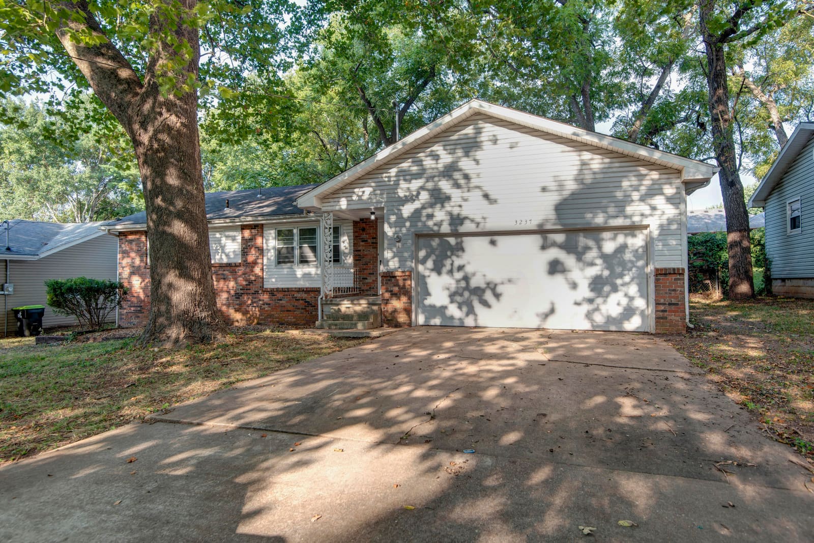 3237 S Ferguson at 3237 S Ferguson Avenue, Springfield, MO 65807