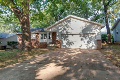 3237 S Ferguson at 3237 S Ferguson Avenue, Springfield, MO 65807
