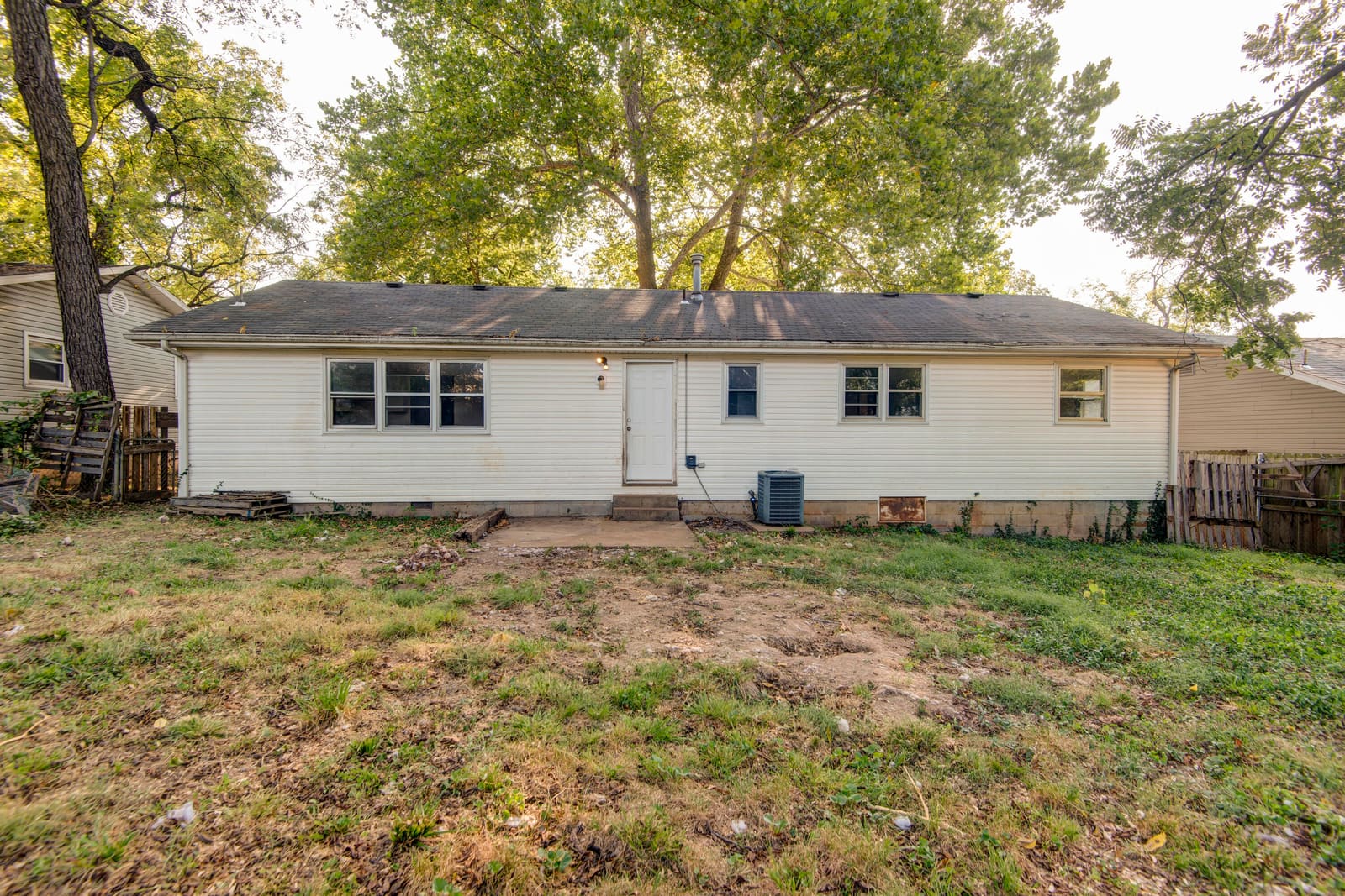 3237 S Ferguson at 3237 S Ferguson Avenue, Springfield, MO 65807
