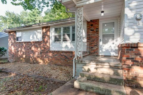 3237 S Ferguson at 3237 S Ferguson Avenue, Springfield, MO 65807