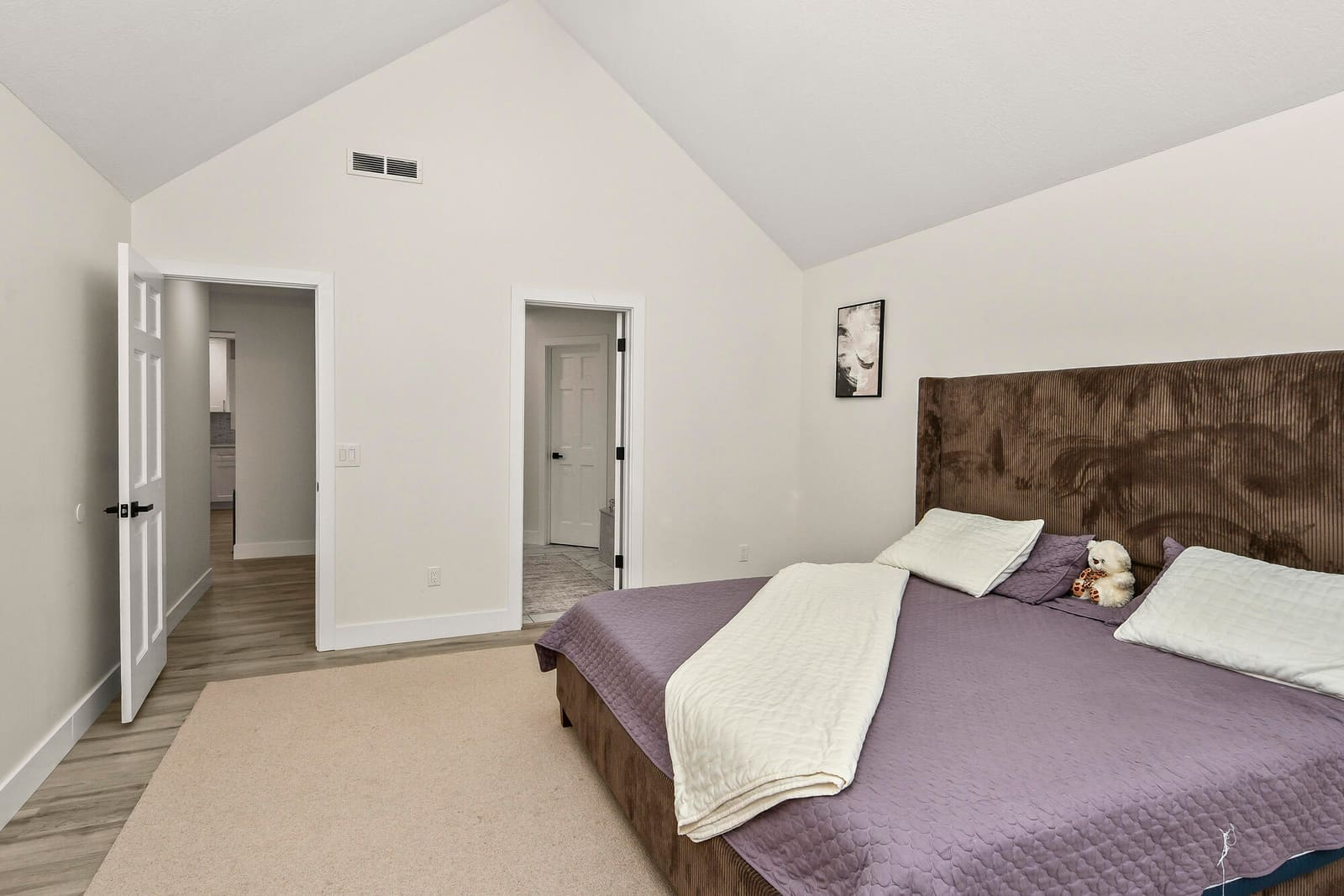 21c at 4916 S Buckingham Lane, Springfield, MO 65810