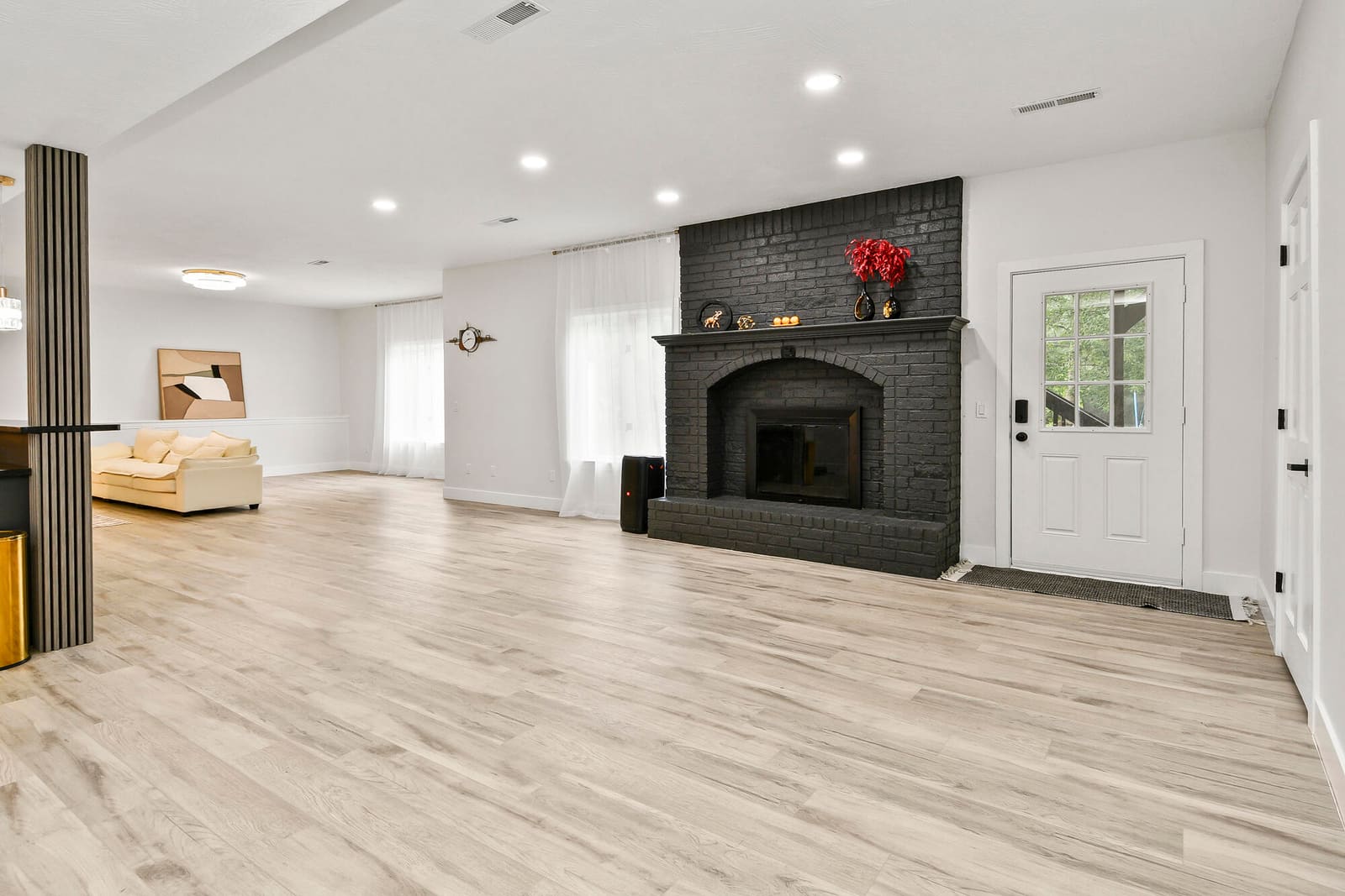 31 at 4916 S Buckingham Lane, Springfield, MO 65810