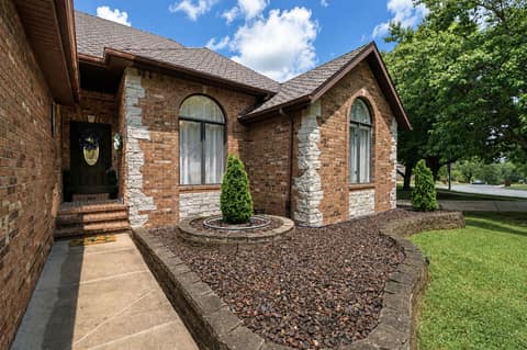 04 at 4916 S Buckingham Lane, Springfield, MO 65810
