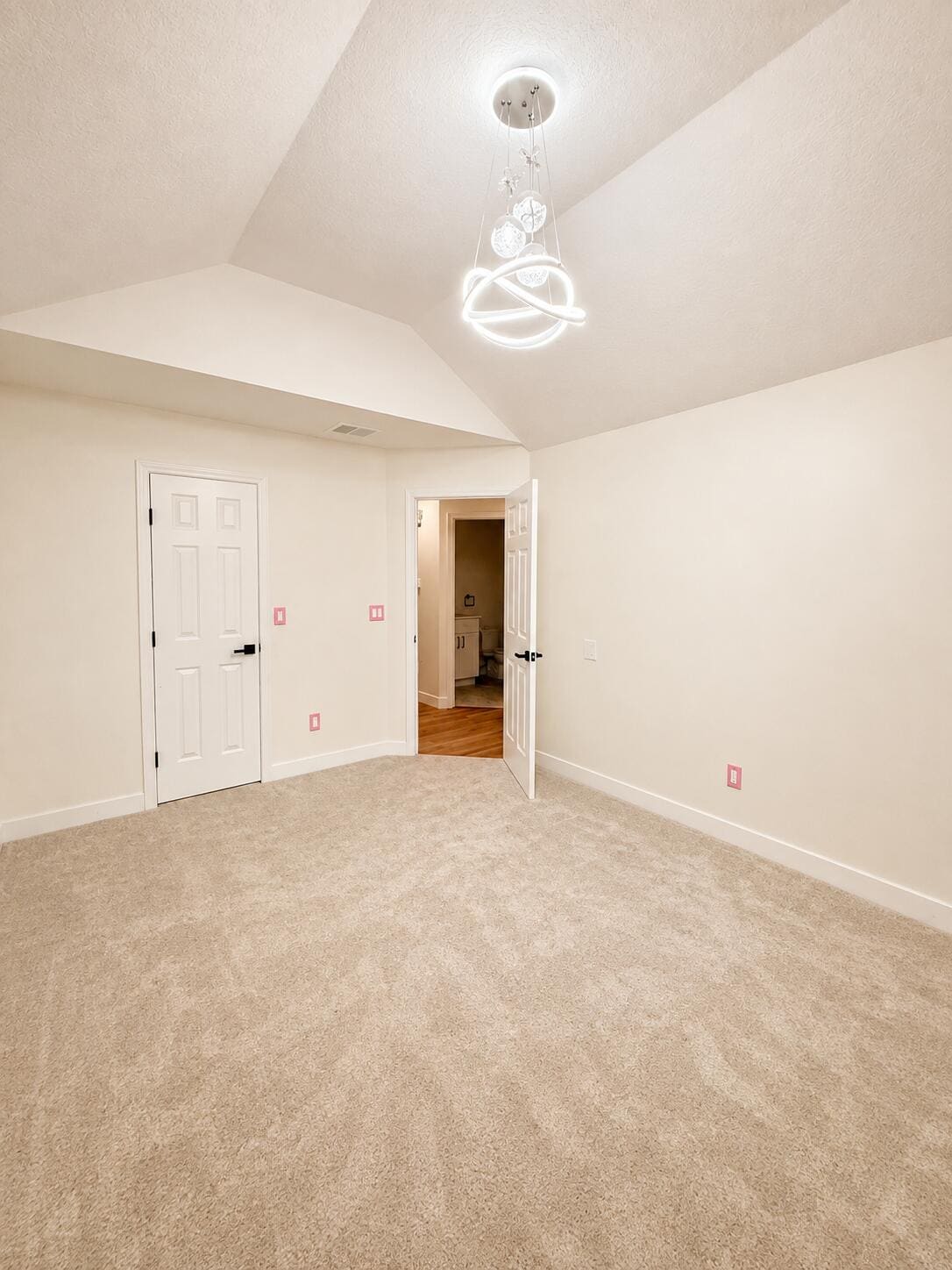 082E7CBD-BB07-4B90-A7E9-3B9EEC04CA22 at 3945 W Cardinal Street, Springfield, MO 65810